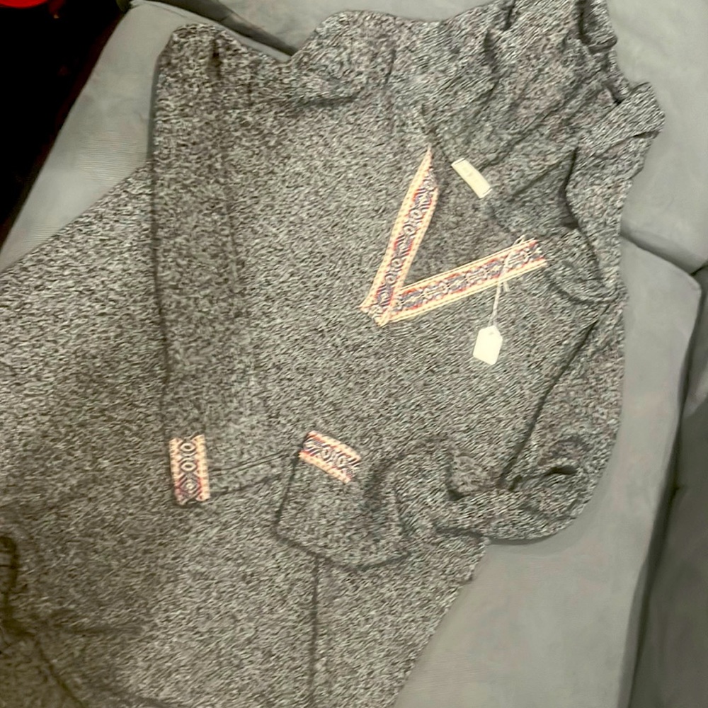 Women's sweater